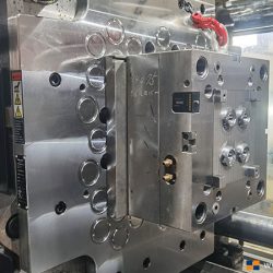 Magnetic Mold Clamping Devices